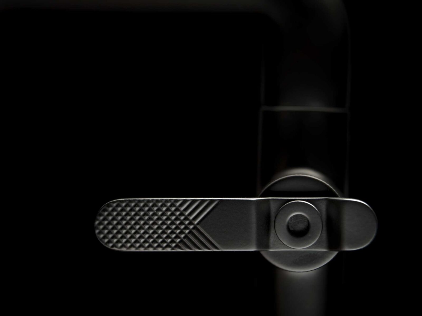 antonio gardoni black bold faucet detail nero h