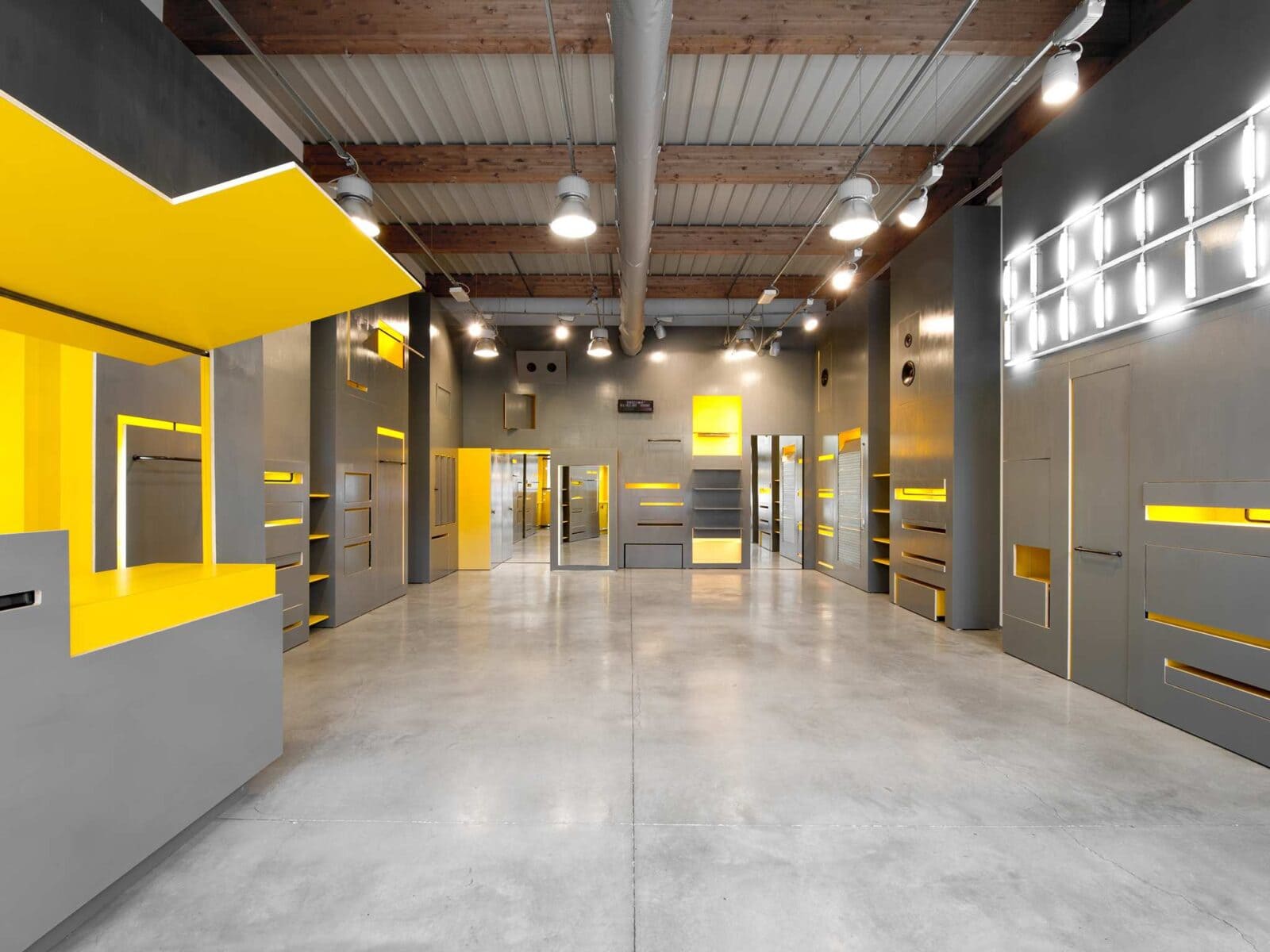 antoniogardoni store design interior brescia h